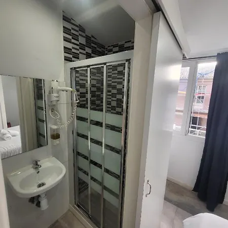 Πανσιόν Ayz Frailes - Auto Check-in (adults Only) 3*