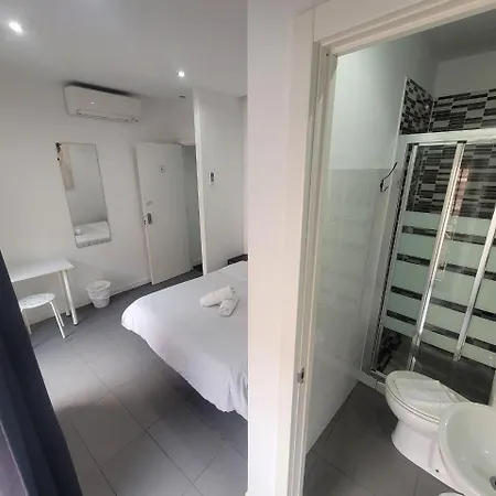 Ayz Frailes - Auto Check-in (adults Only) 3* Μάλαγα