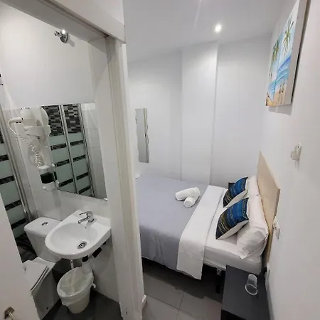 Ayz Frailes - Auto Check-in (adults Only) 3* Μάλαγα